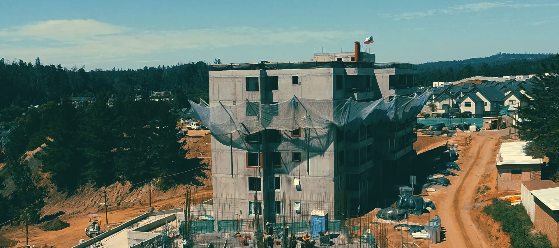 Indech Obra: Espacio las Tablas, Curauma, Valparaiso. - Indech